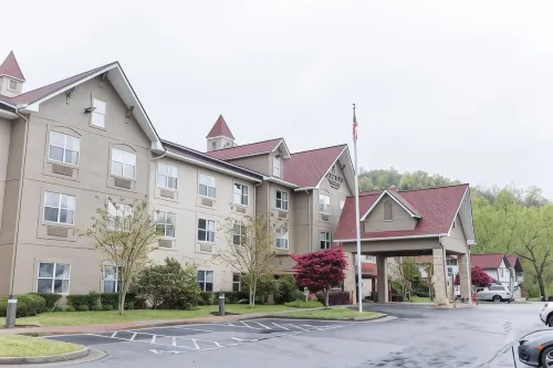 Country Inn & Suites by Radisson, Helen, GA Hotels in Helen