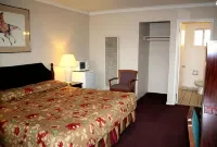 Sunset Inn and Suites West Sacramento Hotels in West Sacramento