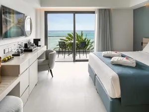 Mercure Larnaca Beach Resort