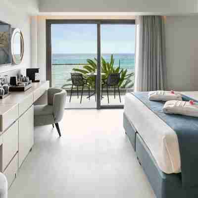Mercure Larnaca Beach Resort Rooms