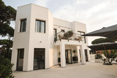 Casa Cuatro Boutique Hotel - Adults Recommended Отели рядом с достопримечательностью «Camping La Rana Verde»