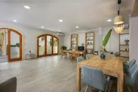 Minaret Suites and Apartments