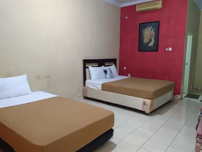 HOTEL NIRWANA RESTO & KARAOKE Hotel dekat Situbondo Roxy Square