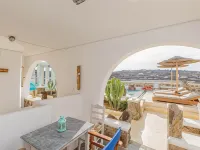 Peristeronas Village Hotels in Klouvas