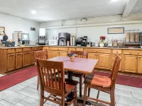 TiltonLodge Inn & Suites Hotels in Tilton