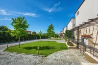Sunny Villas Resort & Spa Hotels near Crystal Optic