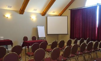Auberge Bouctouche Inn & Suites
