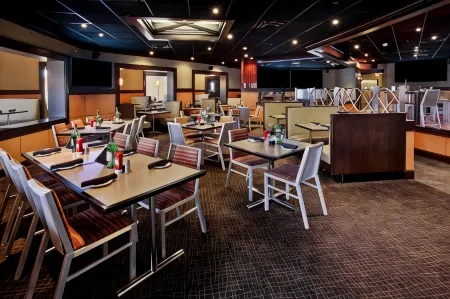 Holiday Inn & Suites CHICAGO NORTHWEST - ELGIN by IHG