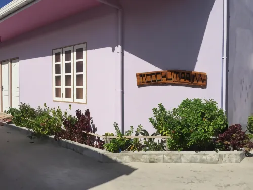 Moodhumaa Inn - 朝食
