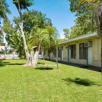 Riverview Tourist Village Hotel Exterior