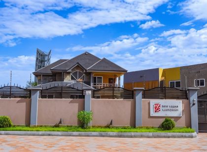 Bays Lodge, Accra