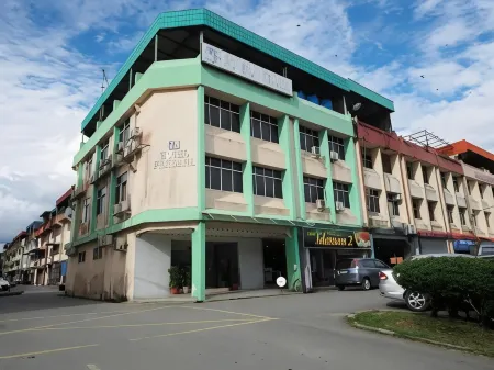 Hotel Perdana Отели в г. Limbang Division