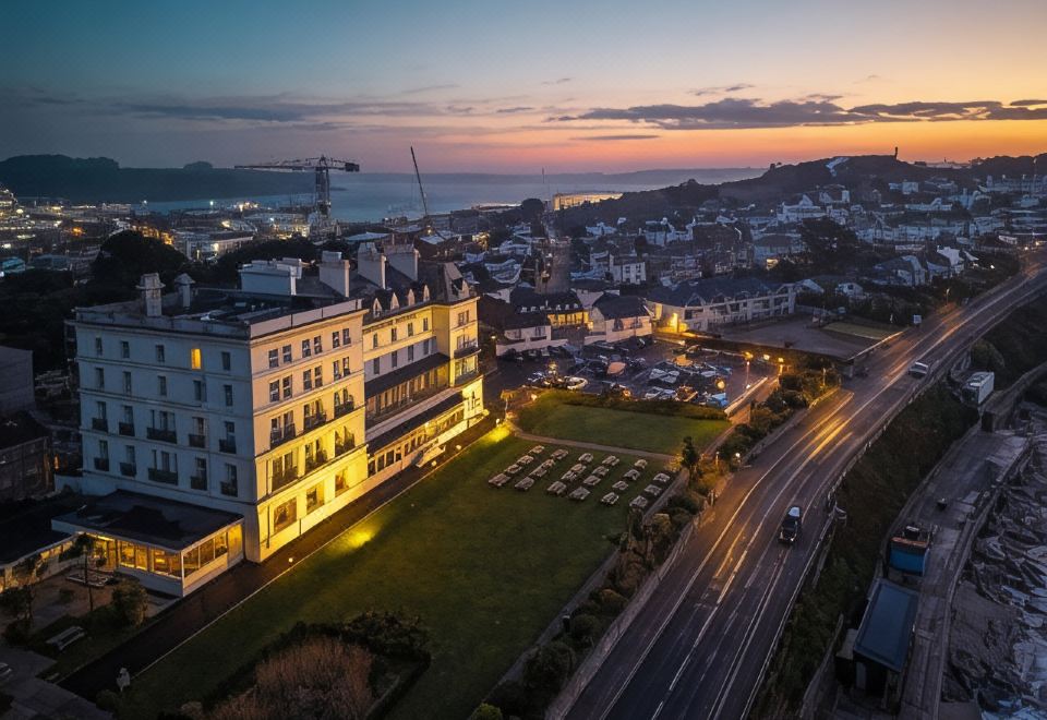 hotel overview picture