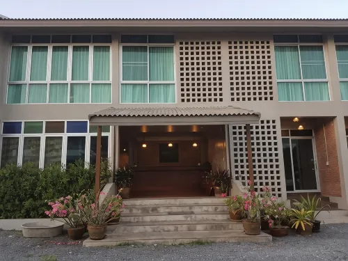 Mon-Dee Minihotel Hôtels à : Nan