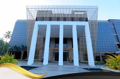 Ayowa Grand Hotel Hotels near Bandaranayake College Temple