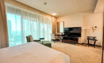 Luxury Studio with Burj Khalifa View