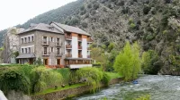 Hostal Noguera Hotels in Rialp