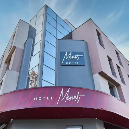 Monet Hotel