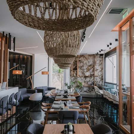 Agamemnon Hotel
