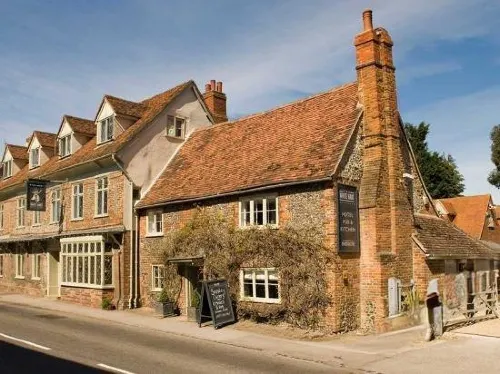 The Crown at Playhatch Hotels in Kidmore End