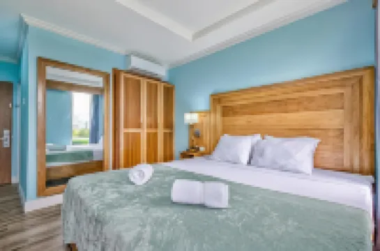 Airport Suites Hotel