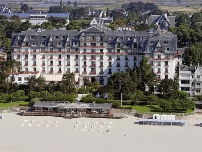 Hôtel Barrière l'Hermitage