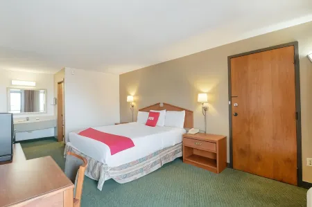 OYO Hotel Tulsa International Airport Отели в г. Талса