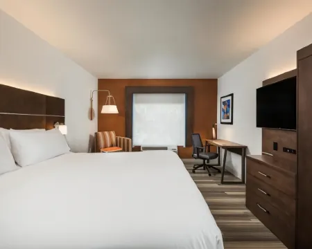 Holiday Inn Express & Suites BARTOW by IHG Hotels in Bartow