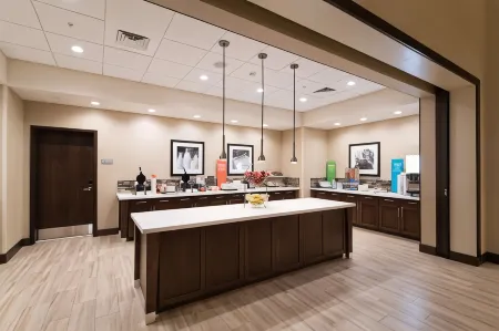 Hampton Inn & Suites Fayetteville
