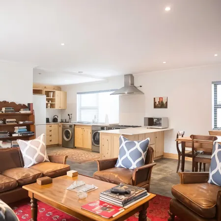 7 Ackermann Place Guest House