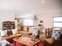 7 Ackermann Place Guest House
