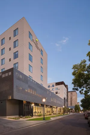 Element Denver Downtown East Отели рядом с достопримечательностью «Ботанические сады Денвера»