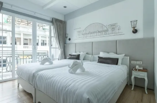 White Ivory Bed and Breakfast Các khách sạn gần The Enrich Sathorn