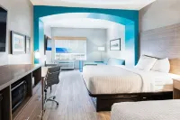 La Quinta Inn & Suites by Wyndham Shawnee Hotels in Shawnee