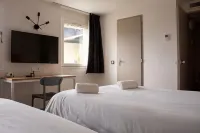 โรงแรมเลอ เจเนตส์ บายอนน์ - ที่มีที่จอดรถ