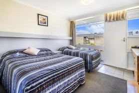 Top of the Town Hotel Motel