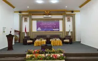 The Rich Hotel