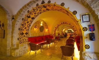 Gloria Hotel
