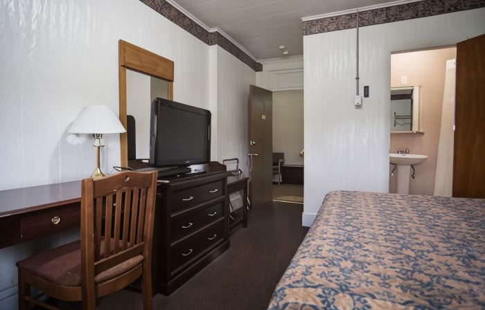 Rosemount Motel