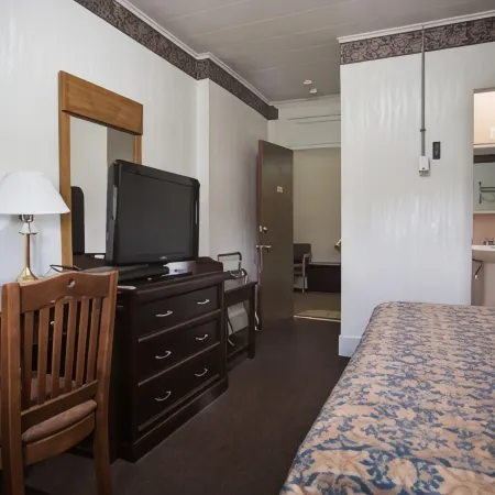 Rosemount Motel