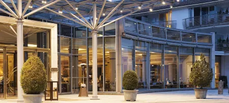 Althoff Seehotel Überfahrt Отели в г. Кройт