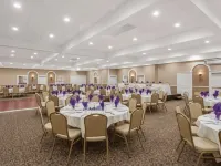 Ramada by Wyndham Fresno North Ξενοδοχεία στην πόλη Fresno