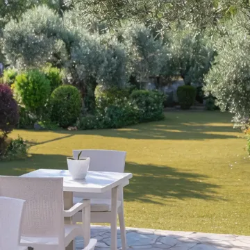 Ampoulos Rooms & Apartments