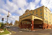 Spark by Hilton Rahway Hotels in Clark