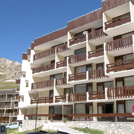 Le 2100 A et B (Lavachet)