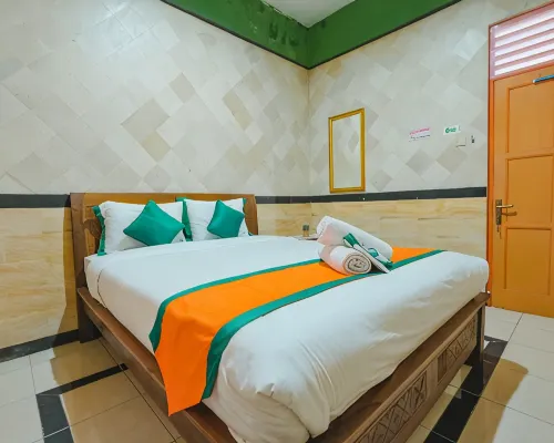 Homestay Syariah Dekat Gembira Loka by Simply Homy Hotels in Kotagede