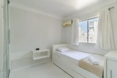 BC 해안에 위치한 바비큐 시설과 바다 전망이 있는 아파트, Cet1604 Balaroti Camboriú 주변 호텔