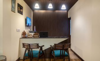 Hotel Riviera by Mountview