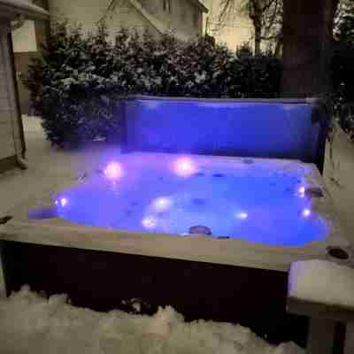 Charming Renovated House with Private Entrance in Québec Fitness & Recreational Facilities