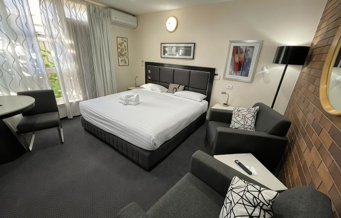 Lakeview Motor Inn